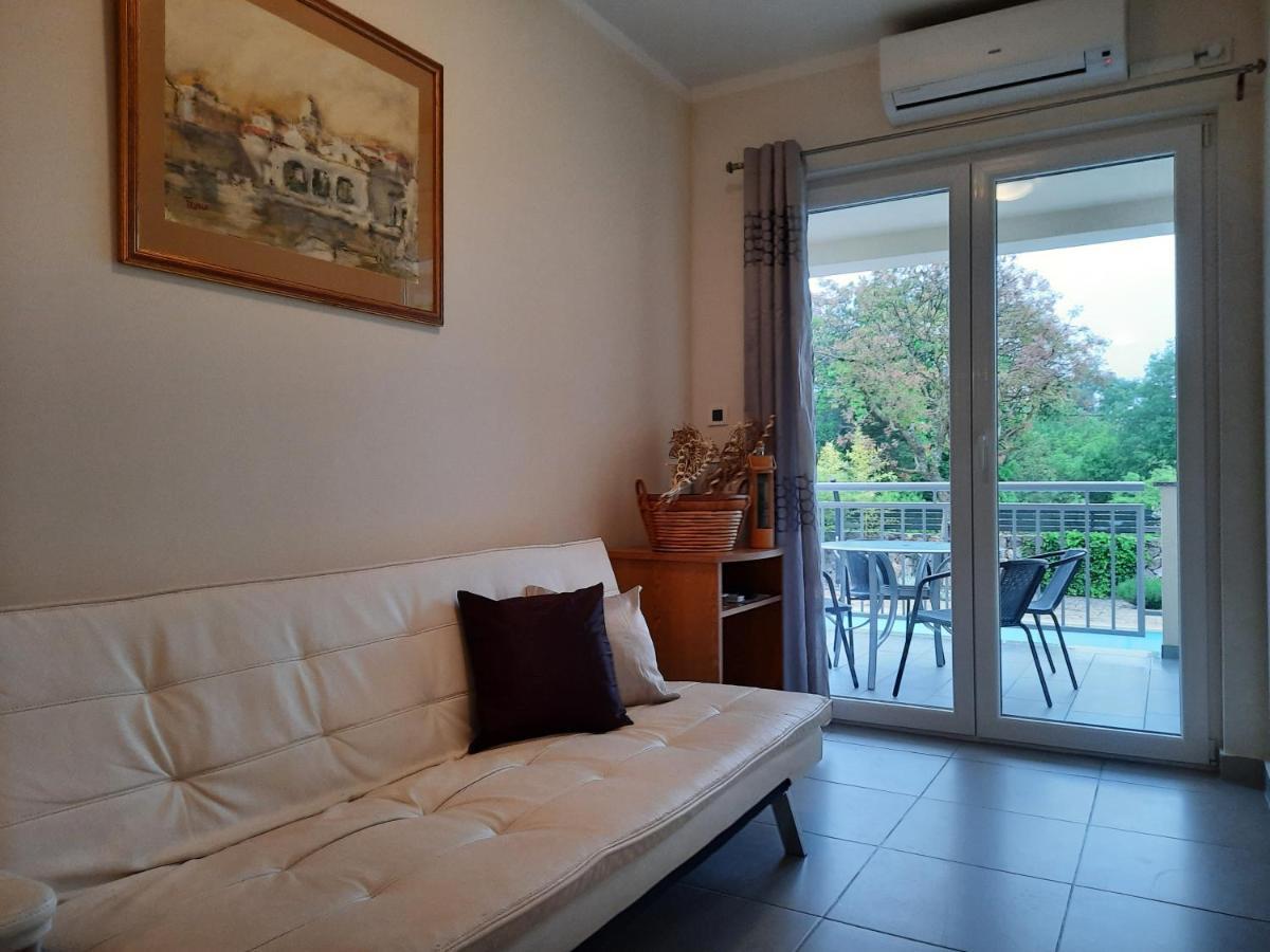 Apartmani Ivica Krk Town Eksteriør billede