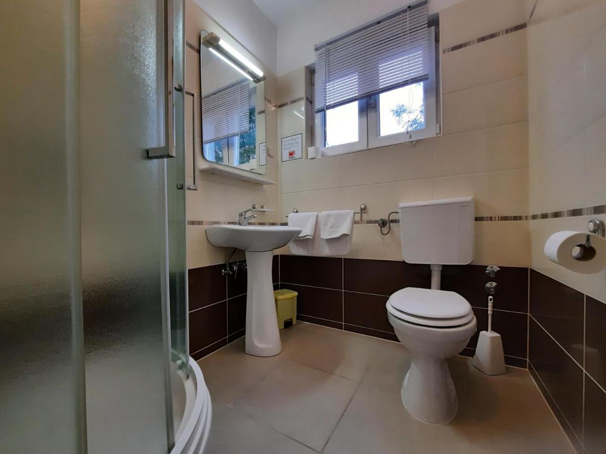 Apartmani Ivica Krk Town Eksteriør billede