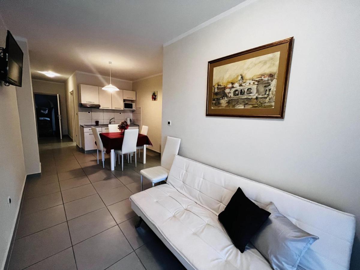 Apartmani Ivica Krk Town Eksteriør billede