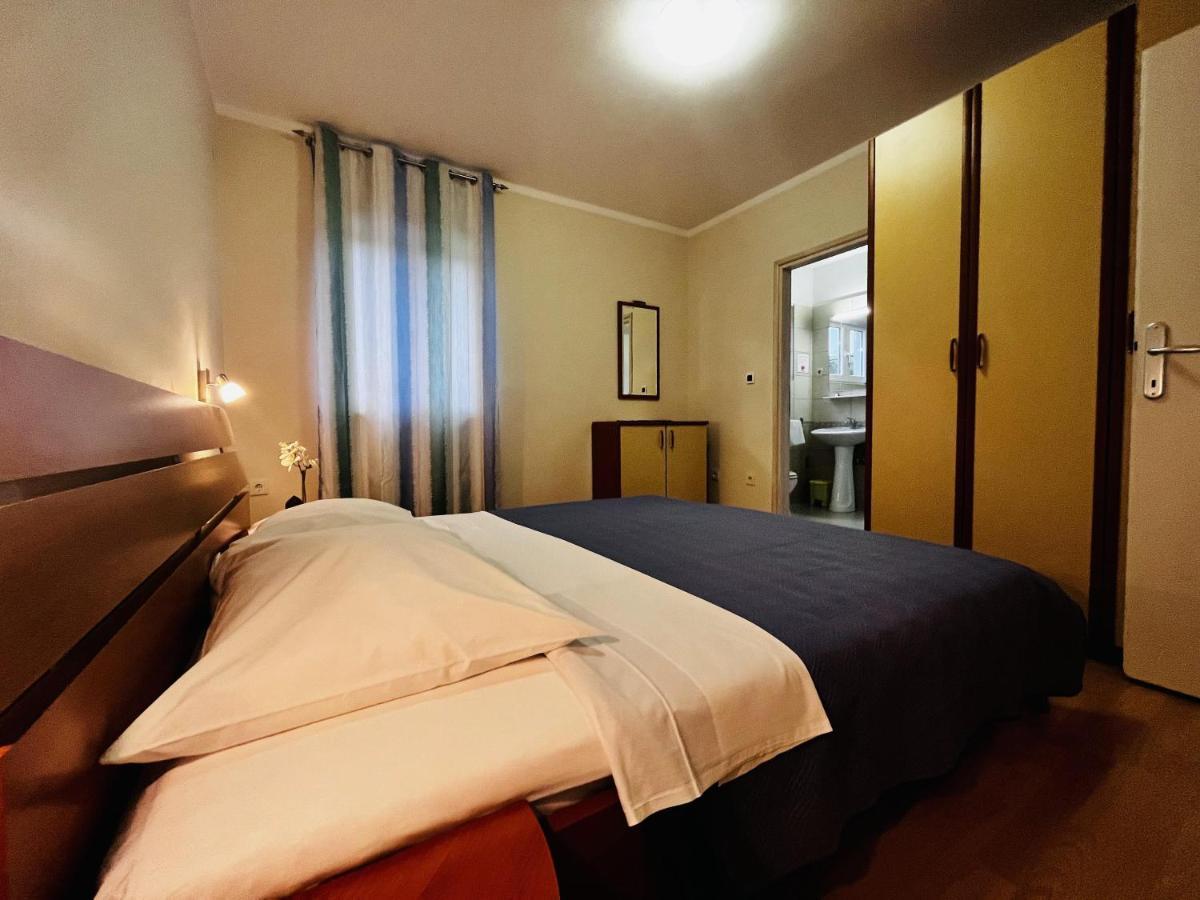 Apartmani Ivica Krk Town Eksteriør billede
