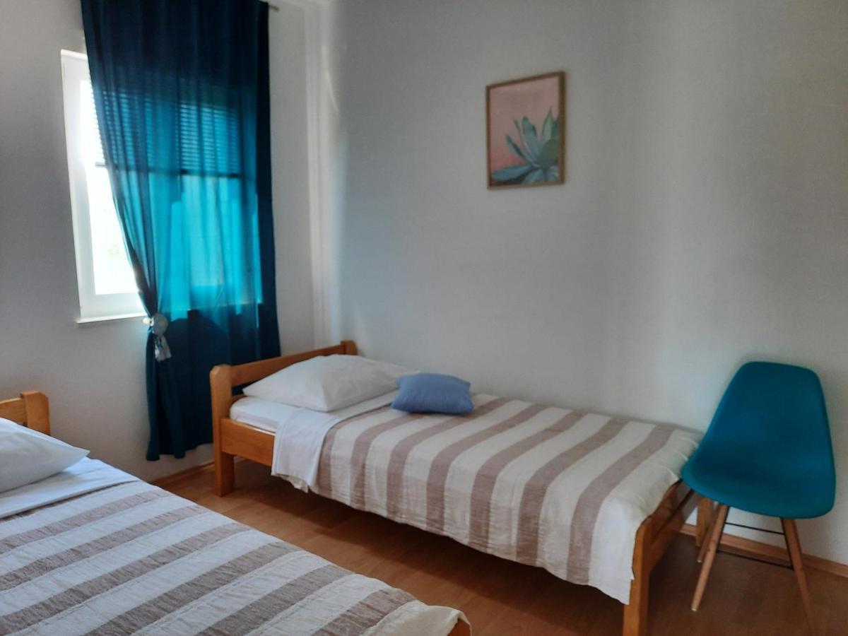 Apartmani Ivica Krk Town Eksteriør billede