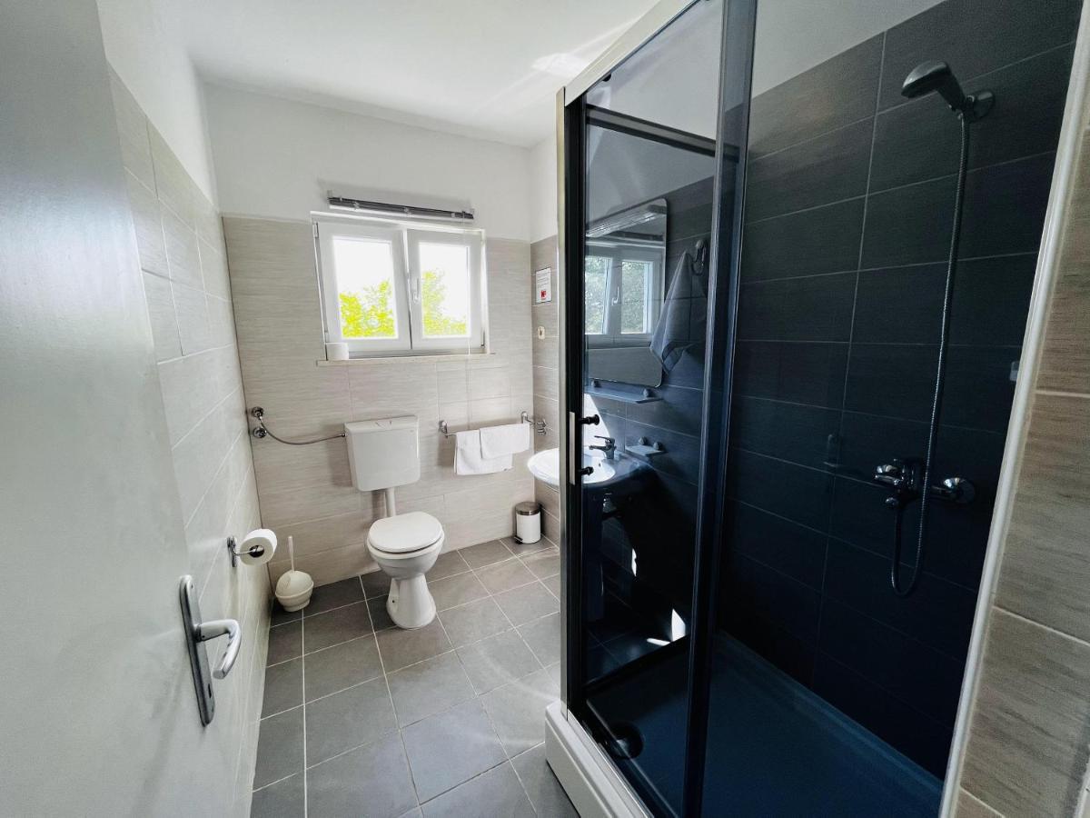 Apartmani Ivica Krk Town Eksteriør billede